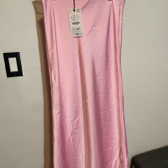 Zara Light Pink Satin Midi Skirt - Picture 7 of 7